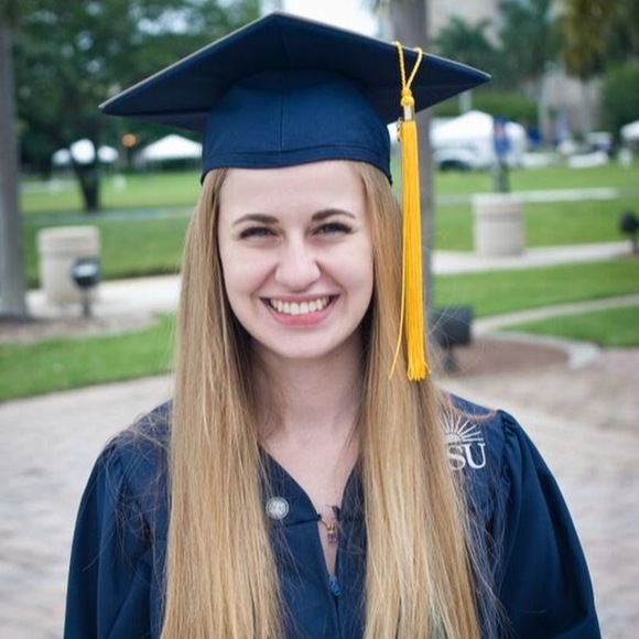 Meet your Posher, Briana - Picture 1 of 1